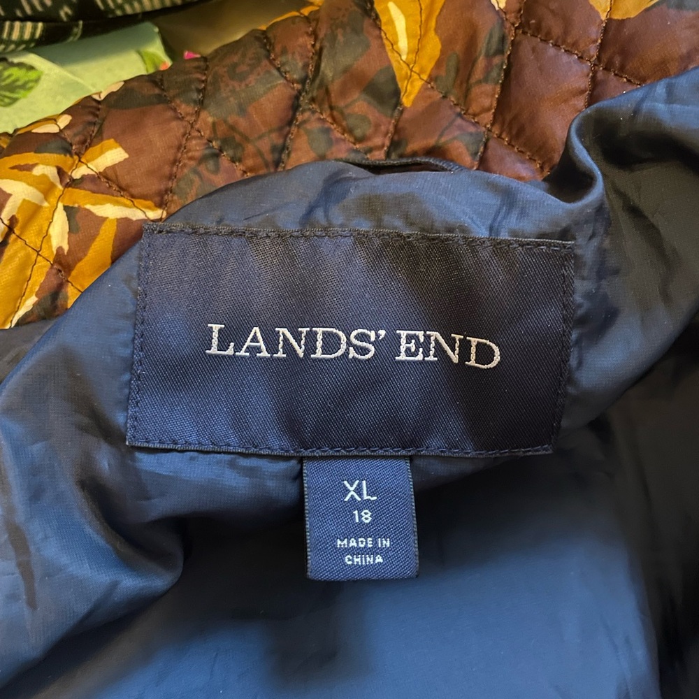 Lands’ End Women XL 18 Primaloft Floral Jacket Lightweight Coat Quilted - Picture 3 of 7
